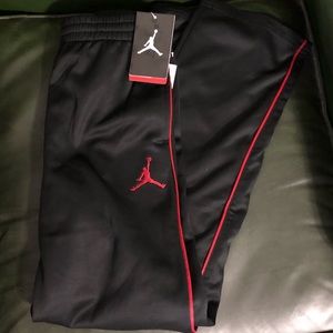NWT therma fit pants
